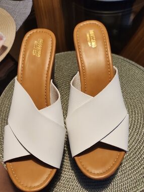 Mossimo White Crossover Leather Slide Mules